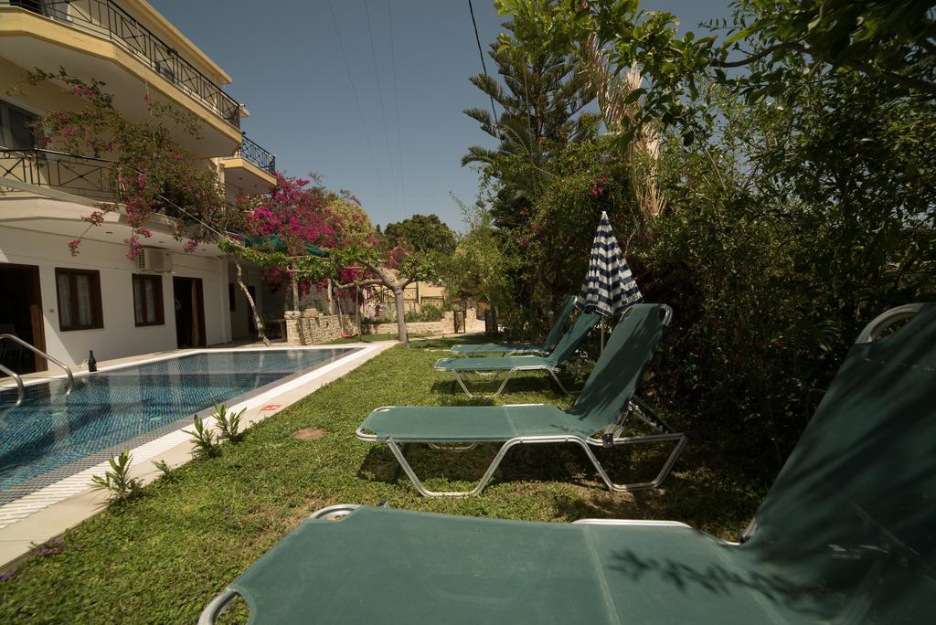 Bodikos Villas & Apartments Pitsidia Exterior foto
